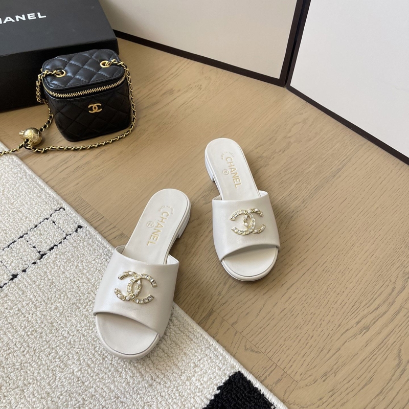 Ch*el slippers